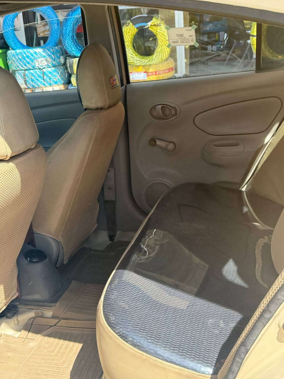 نيسان صني ٢٠١٤ كير عادي مكفوله ما عده باب لوره سايك بي ضربه السعر 85 وبي مجال ***********
