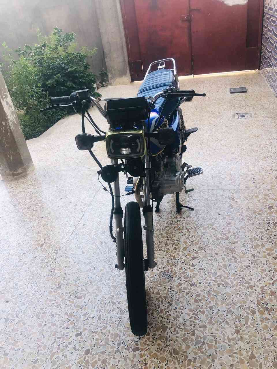 من رخصت صاحب لكروب دراجه معروضه للبيع دراجه بعده مكينه جديده كهربائيات شغاله  يرادله شويه ترتيب مكاني رمادي خمسه كيلو سعره 625 وبيه مجال ://*********** وبي واتساب
