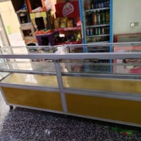 ميز للبيع مترين او40 الشراي يراسلني وبخدمته 07770262500 العنوان بغداد ...