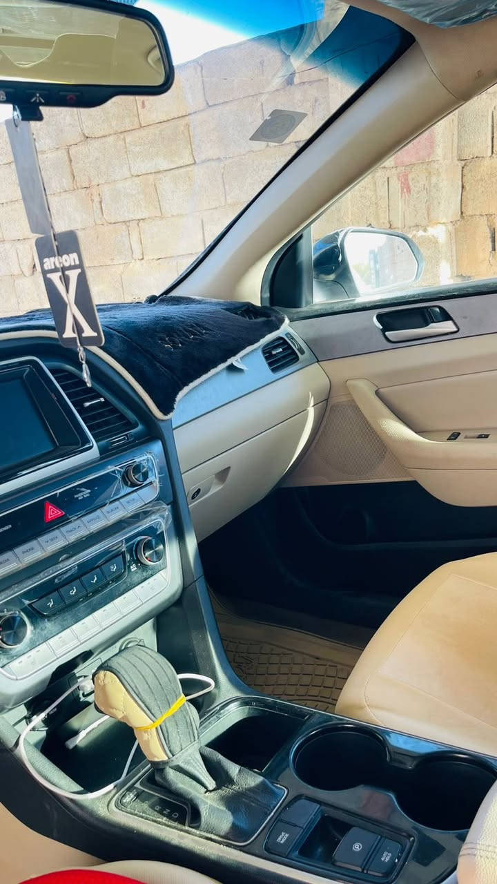 السلام عليكم
#للبيع_سوناتا_2018_فول_موصفات_عدا_الفتحه 

                   #ترهم_نقد_وقسط 

سوناتا وارد أمريكي فول موصفات عدا الفتحه محرك 2400 بيهه صبغ أربع قطع 

استفسار اتصال ع الرقم ***********   #ملاحضه_مكلف_بنشر
