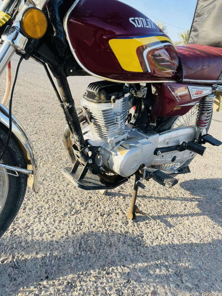 سلام عليكم دراجه  لبيع موديل2025 محرك مفتوح مبدل ولفات  كرهبايات شغاله كله  دراجه حلوه ونضيفه جبنه طاكه سعر575 وبيه مجال لطيبين رقم ‭0777 469 3925‬
