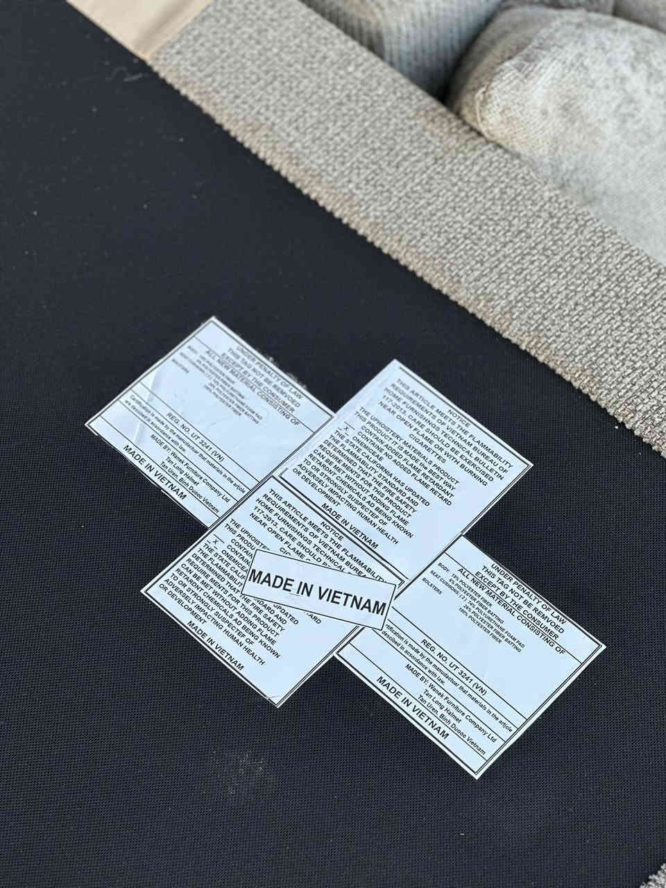 كورنر ماركه  Ashley اشلي المريكي  بنضافه 100/100 هيكل بل كامل خشاب زان طبيعي  بمقعد  وضهر طبي سوفت امريكي فول بوليستر بلون ستندر  بقماش   الكتان الخاولي امريكي مقعد متحرك مع سحاب سهل التنضيف  شغال وجهين     قيسات الكورنر  240سم❌360سم❌160 سم  عنوانه اربيل زانكو 99 قرب مطعم كص سنگر يوجد توصيل ل بغداد ولباقي المحافظات الأخرى  *********** واتساب  فقط (علي)
