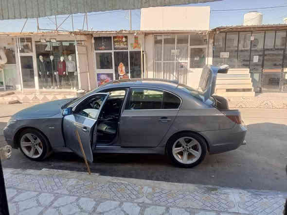 بیئێم چاوبرۆ مۆدێل 2009  مەکینە 528 تۆماتیک فول فول مواسەفات بەناو خۆمە 14 ورەقە غرامە  دەگەرێتەوە سێپارچەی پێشی بۆیاغە سعر 79 ورەقە  
***********
