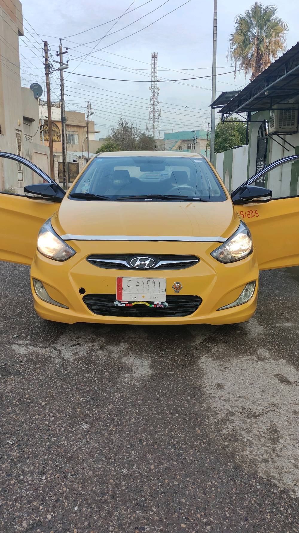 خليجي ٢٠١٥ محرك ١٤ دوش 
كير اوتو 
شرط المكينه والمحرك
 بالباكيت 
بدون حادث نهائياً
مواصفات 
نضام ايكو منع هدر الوقود
تحكمات ستيرن 
عليها سستم صوت حلو
مابيها غرامات 
بيها هيئة ٤٠ الف عليه