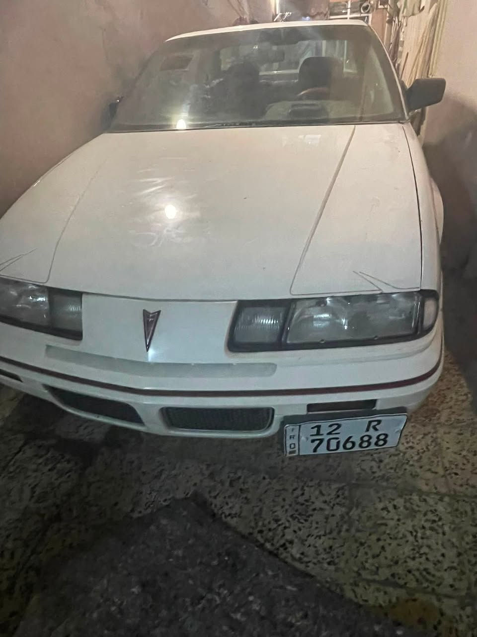 بونتياك. البيع موديل 92. فول كاربون بزين.  سعر ٣٧للتواصل عل هذا رقم ***********
