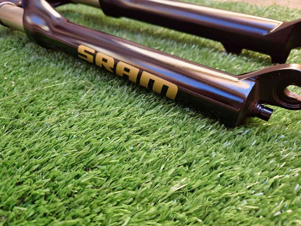 Fourche 26"


**إذا كنت صاحب هذا الإعلان وتريد حذفه لأي سبب، رجاءا أرسل رسالة إلى الدعم الفني**