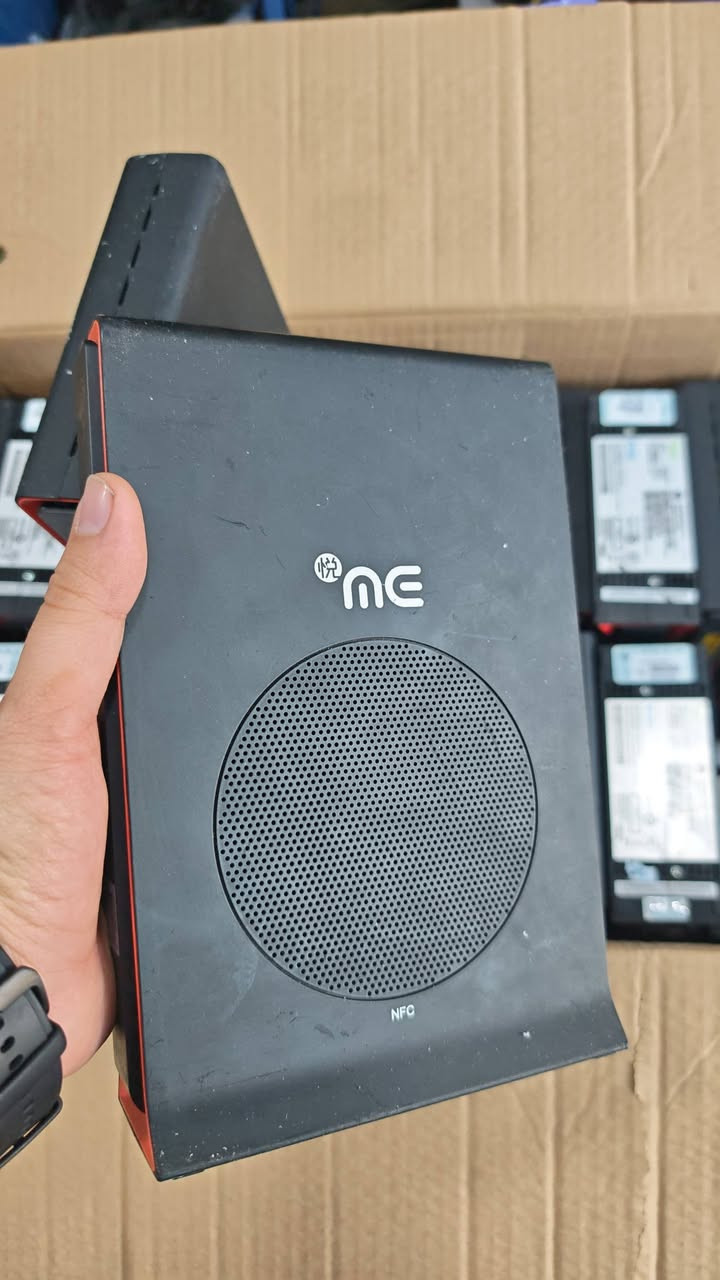 الحنين رجع توفر حبايب 
اهم ميزه يخلي الانترنت حنين بليه فصله 😁
4 بورتات كيكا 🥇
اكس بون 

متوفر وبكميات يم مكتب سكاي تك 
بغداد شارع الصناعه مجمع التميمي 
***********📱
توصيل مجاني لاكثر من 25 قطعه 
والسعر كلش قوي 💸
