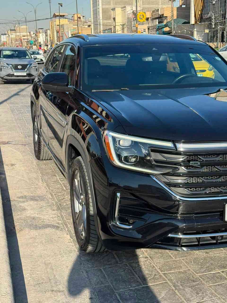 Atlas cross sport sel R line 2024
صور الحادث داخل المنشور
ماشية 38 mi
البنيد بارد بدون صبغ وبدون دواخل وكلشي بلادي عدا الشباك مبدل فقط وتكحيل بالدعامية فقط 
ايرباك الستيرن مبدل ومبرمج وشرط الفحص
وسويجات 2
الكشنات خزن ميموري  وتدفئة وتبريد
وانارة محيطية بالداخل
وداتاشو
وحساس امامي خلفي وكامرة
ورادارات محيطية 360
وجنطة كهرباء وذكية بحركة القدم
وبنراما
وكار بلي 
ولايتات متحركة مع المقود
السيارة مسويلها سيرفس كامل( تخم تاير وبطارية نفس مواصفات الشركة وفلاتر كاملة ودسكات)

ملاحظة هذا الرقم (6900) ابدلة برقم عادي واحولك السيارة 
السعر / 33,000$
العنوان بغداد السيدية
***********
