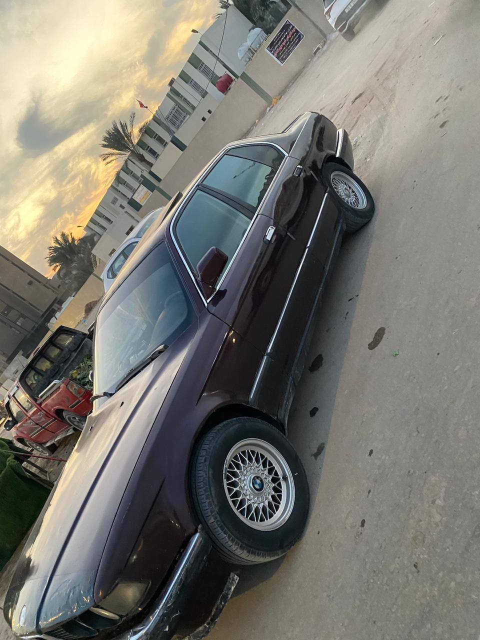 السلام عليكم لبيع بيم موديل91 حجم 730 رقم بغداد انكليزي بسمي سنويه ل 30 كيررمكينه تبريد كهربائيات كله شغله تخم تاير كشره الخارجي بي جراد عارضهه 45 وبيه مجال مكاني حله شارع 40 لستفسار (*********** )
