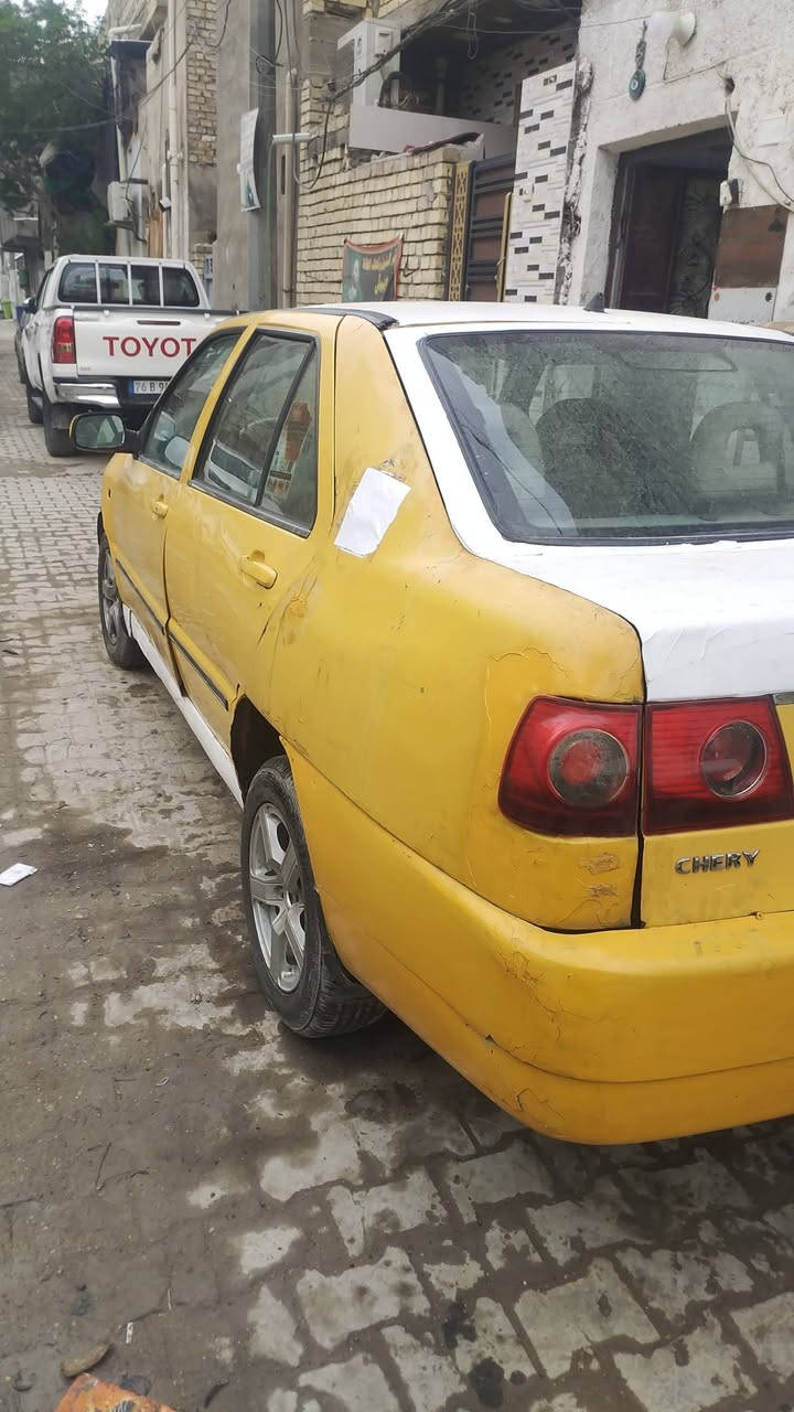 شيري م 2010 رقم بغداد ألماني محرك وكير كورلا تخم تاير باتري جديد حدادية وباور ومشط مكفولات 
محرك مكفول وكير بي عطل تنمر ثالث فقط ابيع كوم حديد بدون تحويل السياره ببغداد الحرية الثانية قرب دائرة الكهرباء
السعر 12 ورقة تقد او مراوس
***********
***********
