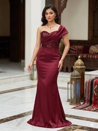 قياس لارج • وردي مملبوس ابد • ماروني مره وحده