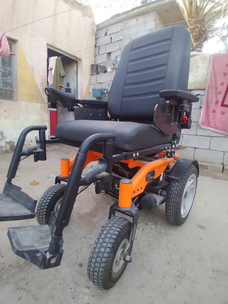 السلام عليكم عربه للمعاقين وكبار السن ام الگير الالكتروني جديده كلش ماماشيه متر للبيع الشراي يتفظل خاص او يتصل على نفس رقم الواتساب*********** وبيكم خير وتدللون
