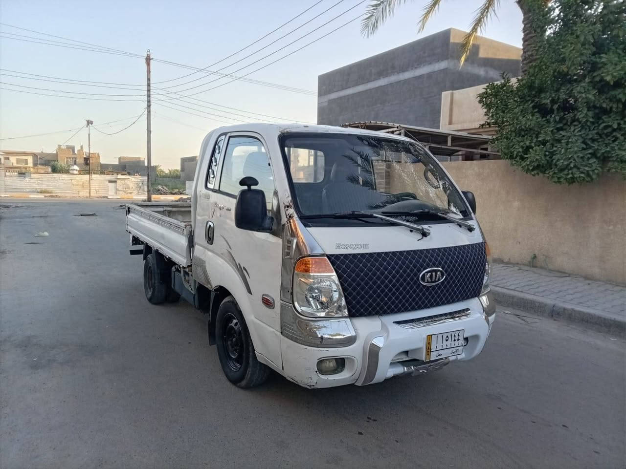 السلام عليكم للبيع كيا عموشا موديل ٢٠٠٧ رقم الأنبار مشروع وطني سنويا ٢٨ محرك كير اكسن شواصي صدر مامي خلفي كهربائيات شغاله سياره مكفول من صبغ وضربه سياره خير من الله بلادي عنوان بغداد الطارمية الشراي يتصل %***********
