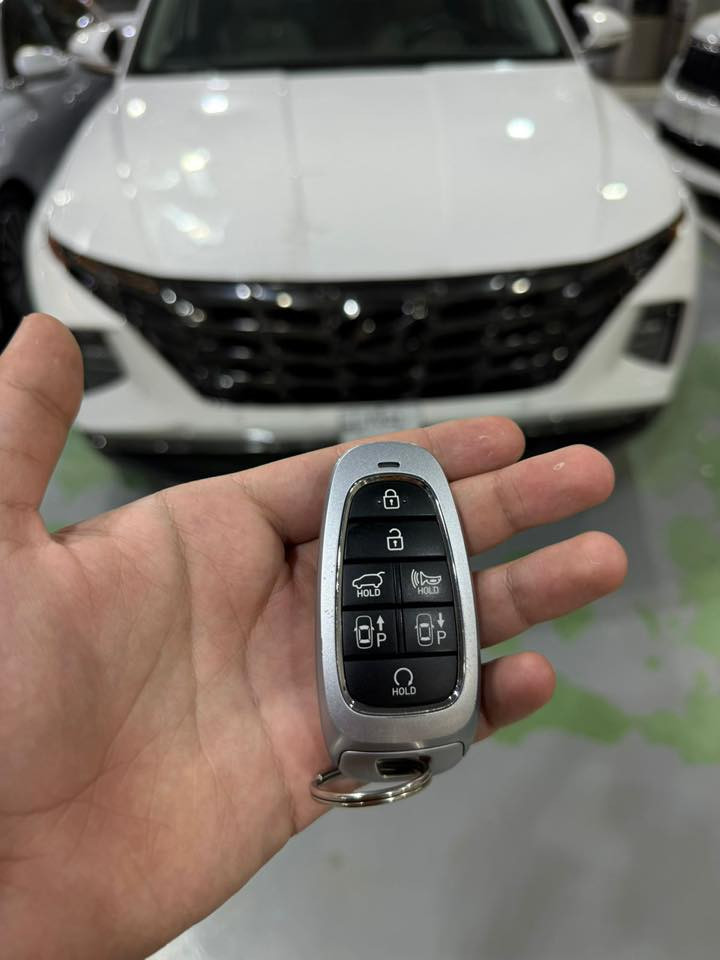 توسان ٢٣رقم بغداد فول اعلى فئه بدون ايرباك ماشيه ١٨ميل دخول جديد تو ويل مرغوب مكينه ٢٥٠٠
سعر ٢٣٥
 صور ضرر منشور بس دعاميه وشبر تكحيل بالبنيد ***********
