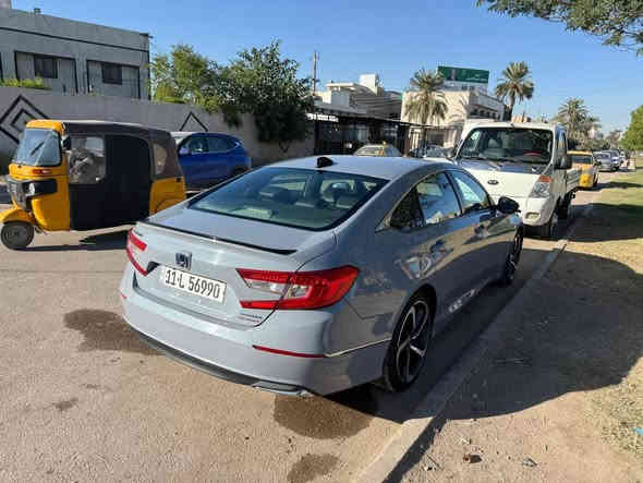 السلام عليكم اكور موديل 2022هايبرد فأة سبورت صبغ جاملغ خلفي وربع بنيد رقم بغداد باسمي بدون ايرباك تخم تاير السيارة جاهزه من اي نقص السعر 165ورقه وبيها مجال بسيط مكان السيارة بغداد الغزاليه *********** صور الحادث ع الخاص او واتساب
