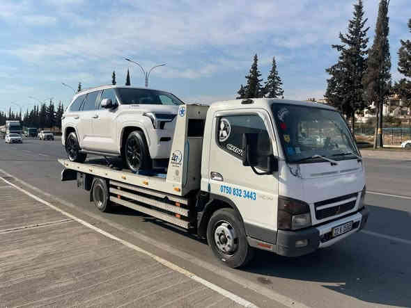 کنتر ٢٠٠٦
٧ گیر مکینە سوپر پمونوزل 
رقم سنەوی هزە جدید
بدی کاوە ٥٧٥
شاسی ٥ متر
***********
