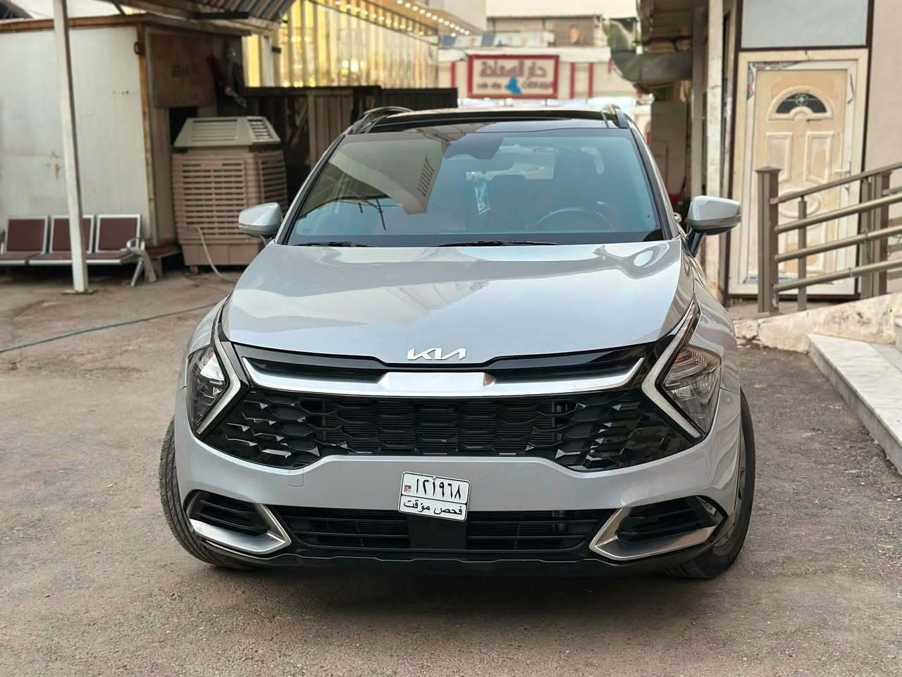 ﷽
للبيع فقط…
كيا سبورتج موديل 2023
                    kia SX-
الموديل : 2023
الون : رصاصي سمنتي  المرغوب
لون الداخل : احمر 
العداد : ٥٩ الف ميل 

فول  مواصفات 
سيارة جديدة
وارد امريكي 
الضرر : جاملغ وبنيد  مبدل  مع تعديل بارد بين الجاملغ والباب الخلفي على كد اقل الشبر  بدون لغد بدون شاصي بدون ايرباك الكل سليم ماعدا الضرر الي ذكرته  
 

مواصفاتها :-
1. محرك 2500 GDi
2. كير 8 نمر
3. بانوراما
4. بصمة : تشغيل - ابواب - صندوك
5. صندوك كهرباء ذكي
6. شاشة كبيرة على طول الدشبول دجتل كامل 
7. كيجات الكترونية متغيرة حسب الوضعيات
8. انظمة القيادة : سبورت - سمارت - نورمال
9. كشنات جلد أحمر
10. كرسي كهرباء فول تحكم مع كشن ميموري 
11. اضواء ترحيب عند الاقتراب مع ترحيب داخلي عند الصعود او المغادرة
12. شحن وايرليس
13. هاند بريك بصمة
14. اوتو هولد
15. كاميرا خلفيه
16. فول رادارات امامية وخلفية وجانبية
17. تحديد مسار ذكي
18. قيادة أليه ذكية
19. نقطة عمياء
20. كروز سرعة
21. تبريد وتدفئة كشنات مع تدفئة ستيرن
22. سستم صوت هارمان كاردون 
23. خزن كشن سائق ميموري وضعيتان
24. اشاير بالمري
25. تشغيل عن بعد
26. شاشة لمس متغيرة لتحكم الميديا او لتبريد
27. ستيرن فول تحكمات

بدون رقم منفيس تترقم جميع المحافظات 
السعر 192 ورقه وبيها مجال بسيط
للستفسار اكثر يرجى الاتصال بلرقم 
***********

