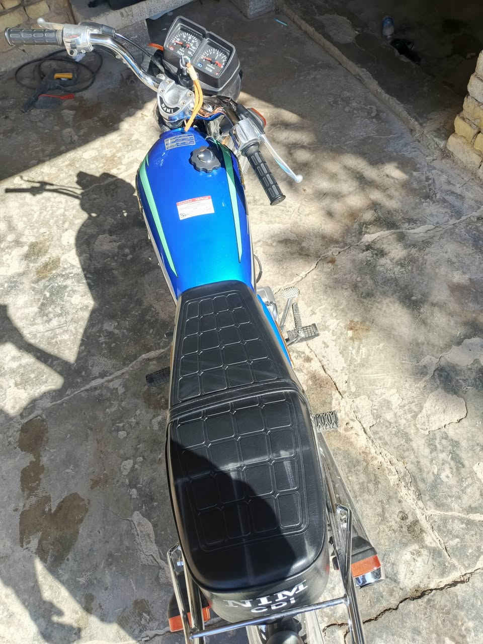 4 كير سكنر 
موديل2027
صارله شهر من طالعه من السحك
تانكي وصفاحيات اصلي 
سعر 750
مكان كوت
***********
