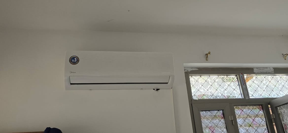 السلام عليكم
موسم خير ان شاء الله 
هذا شغلنا   #فتح #وتنصيب #وغسل #وصيانة   
كافة أنواع السبالت والمكيفات #وتصليح برادات 

***********
***********
