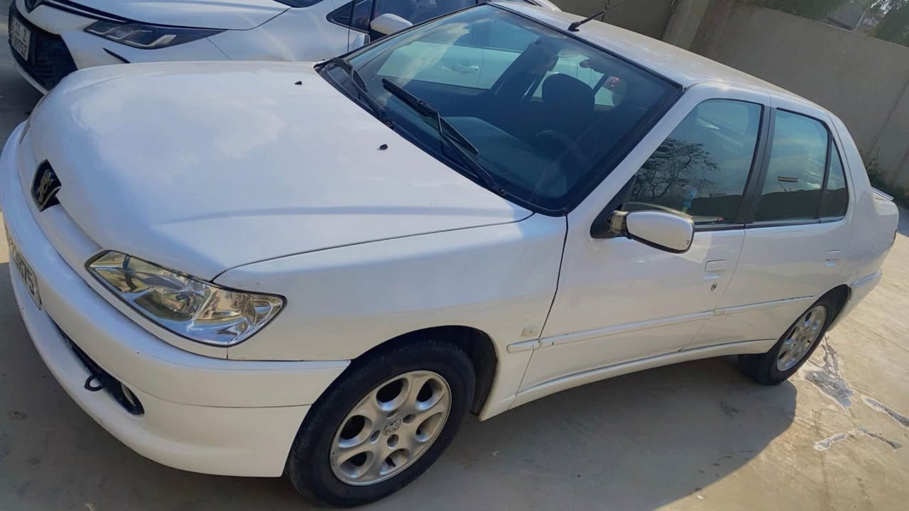 بيجو 306 فرنسي
موديل 2002 
رقم بغداد الجديد بسمي 
كير عادي كفاله
محرك1600  كفاله
صدر تايرات 5 جديد
ويل كب اصلي حاويه
كهربائيات ولايتات بدون نقص
تبريد ثلج ❄️ 

تبديل بنيد وجامرلغ بدون دواخل
بيهه ملاحضات بارد 
نقوصات كلش بسيطه 

السعر 50 قفل قفل بدون عمله
او مراوس ب BMW
مكاني ديالى بعقوبه
*********** بعقوبة, ديالى
