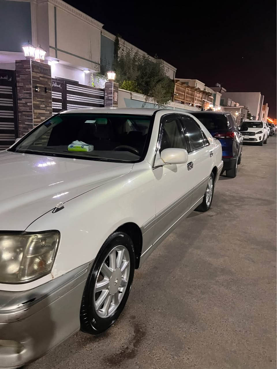 سلام عليكم سيارة تيوتا كراون ملكة 2003 السيارة نضيفة وستعمال شخصي قرار 48 رقم انكليزي ذي قار مداور ثاني يوم سيارة كصة قمارة  دكمتين كرستال اصل شاصي 72 مكينة ديفور الزغير لايت عالي ناصي زنون تدفئة تبريد السيارة جاهزة من كلشي السعر 122 بيه مجال قليل
رقم المبايل *********** البصرة, العراق
