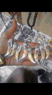 كلايد حجر منوع لبيع جمله فقط لصحاب البيجات لناس على باب الله الفحص أمام المندوب يوجد توصيل لجميع المحافظات رقم الحجز الواتساب ***********
