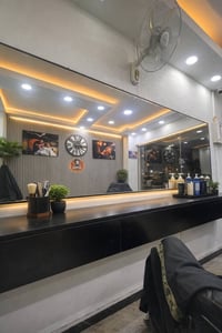 ميز كوافير للبيع 07719099493 السعر450