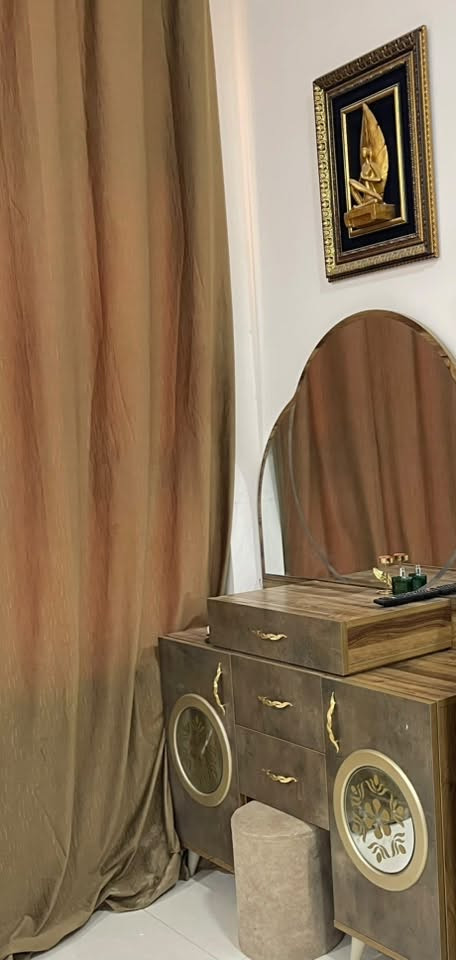 غرفة تركي مكانها البلديات 400 الف
***********
