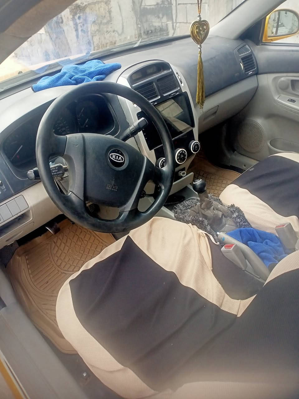 كيه سبكتره موديل الفين 8ضربه بل صندوك ضراره سياره فول بس كير عادي سياره بسمي هيه وغرمات صفر ***********متوجد عل رقم وتساب
