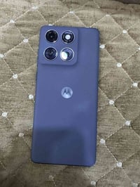 موتورلا ٦٠ • ٢٥٦ • كامل ملحقات