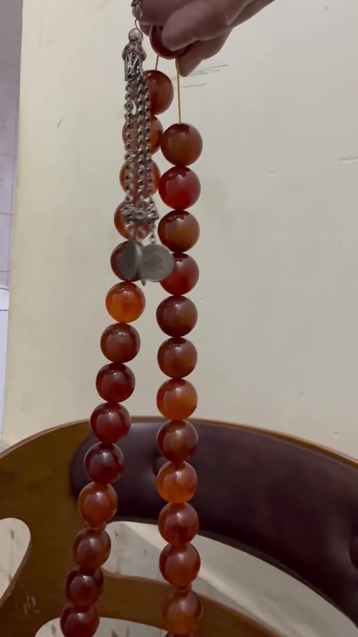 سبحه ترتروك الماني عرق اسود نوادر وزن ٣٥٥غران بدون الكركوشه وزن الكركوشه ٦٥غرام حجم جامبو


**إذا كنت صاحب هذا الإعلان وتريد حذفه لأي سبب، رجاءا أرسل رسالة إلى الدعم الفني**