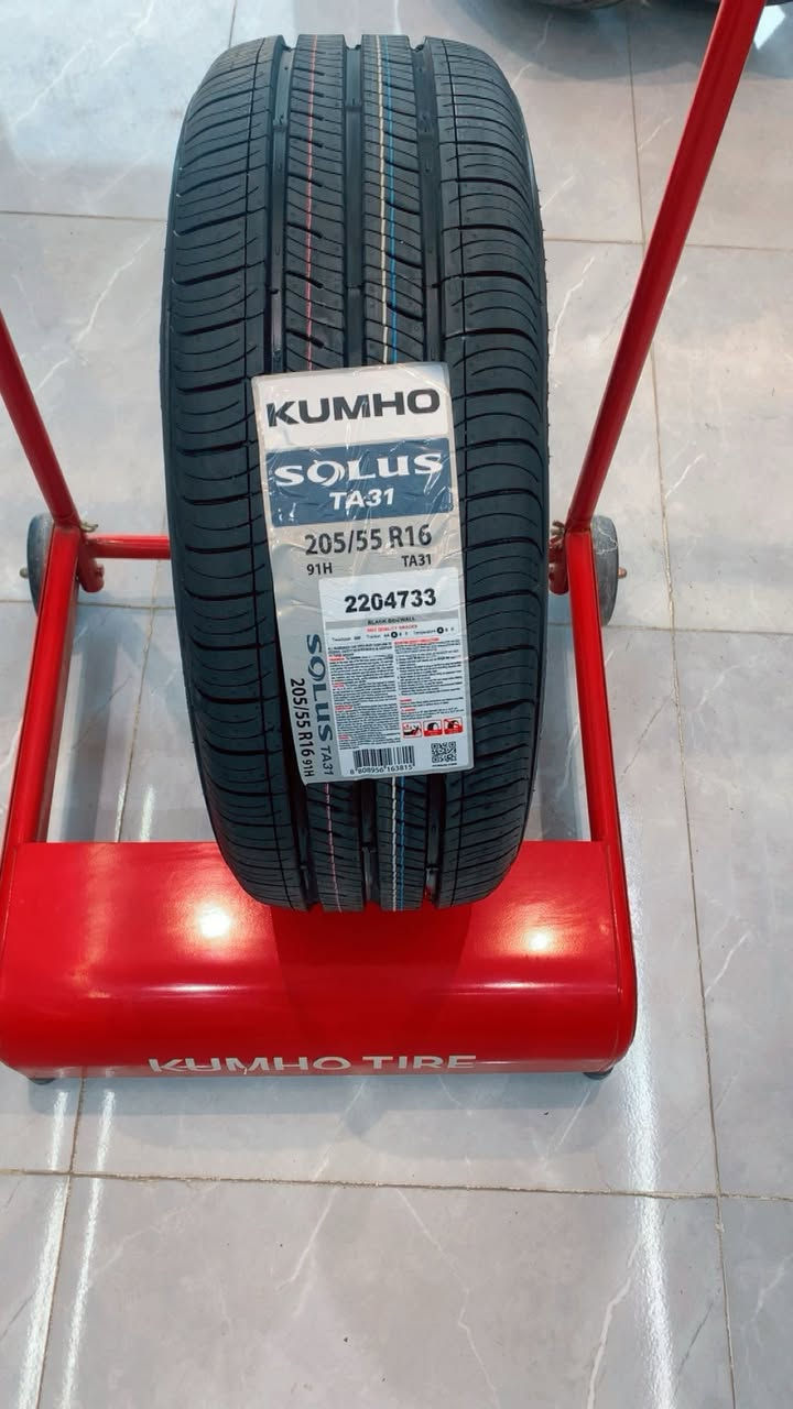 تعلن شركه الغد الوكيل الحصري والرسمي لاطارات كومهو الكوريه عن توفر مجموعه جديده من اطارات كومهو الكوريه للتواصل والاستفسار زورونا في موقعنا الكائن في بغداد طريق معسكر الرشيد مجمع المشن / شركه الغد او واتساب ***********
