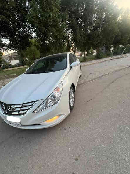 السلام عليكم 
سوناتا 2010  خليجي فول 1/1 عدا البصمه  
محرك 2400 دوش رقم أربيل سنويه صارله منتهيه 6 اشهر 
كشن كهربائي بنراما 
حداديه جديدهً تخم تاير جديد
بيع او مراوس حسب القناعه  بيه قطعه وحده صبغ والباقي كفاله من الضربه 
السعر 113 وبيه مجال 
للاستفسار ***********
(مكلف بالنشر)
