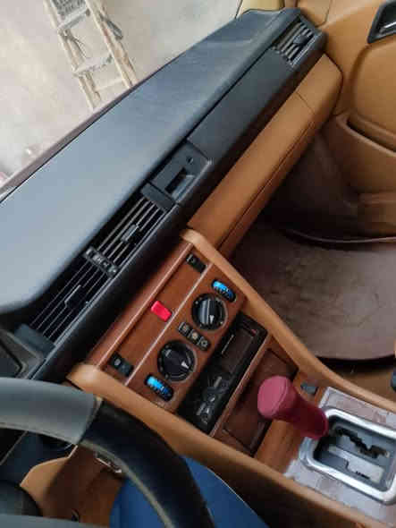 السلام عليكم
مرسيدس دب موديل ١٩٩١ لون ماروني رقم بغداد مكينه vvt  ٣٠٠٠ مكينه وكير وتبريد ضمان كشنات وبطاين بيبان جلد لون
 بيجي بالنايلون السعر  ٤٥ المكان بغداد الرصافه***********
