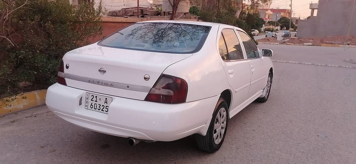 نيسان ئالتيما گير تؤماتيك مؤديل 2000 
شارى كؤية🌹***********🌹***********🌹
رةقةم ئةسلى سليمانى گير و مةكينة بةشةرت
تةبريد لةگةل سويچ قفل مةركةزى كؤنترؤل
جام كارةبايى ئاوينة كارةبايى سوكان پاوةر
تةزجيل شاشة  ناو زةرد فؤرميكا
٤ پستؤن بةنزين زؤر كةم دةخوات
كارةبايى هةموو گيانى ئيش دةكات
زؤر زؤر جوان و توندوتؤلة زؤريش بةهةلمةتة
سةنةوى نويية تاوةكو🌹2029🌹بةناوى خؤمة
غرامة و بةناوكردن بةشةرت 
نرخى / ٤٥گةلا 
ژ.م  / ***********🌹*********** كويسينجاك, أربيل
