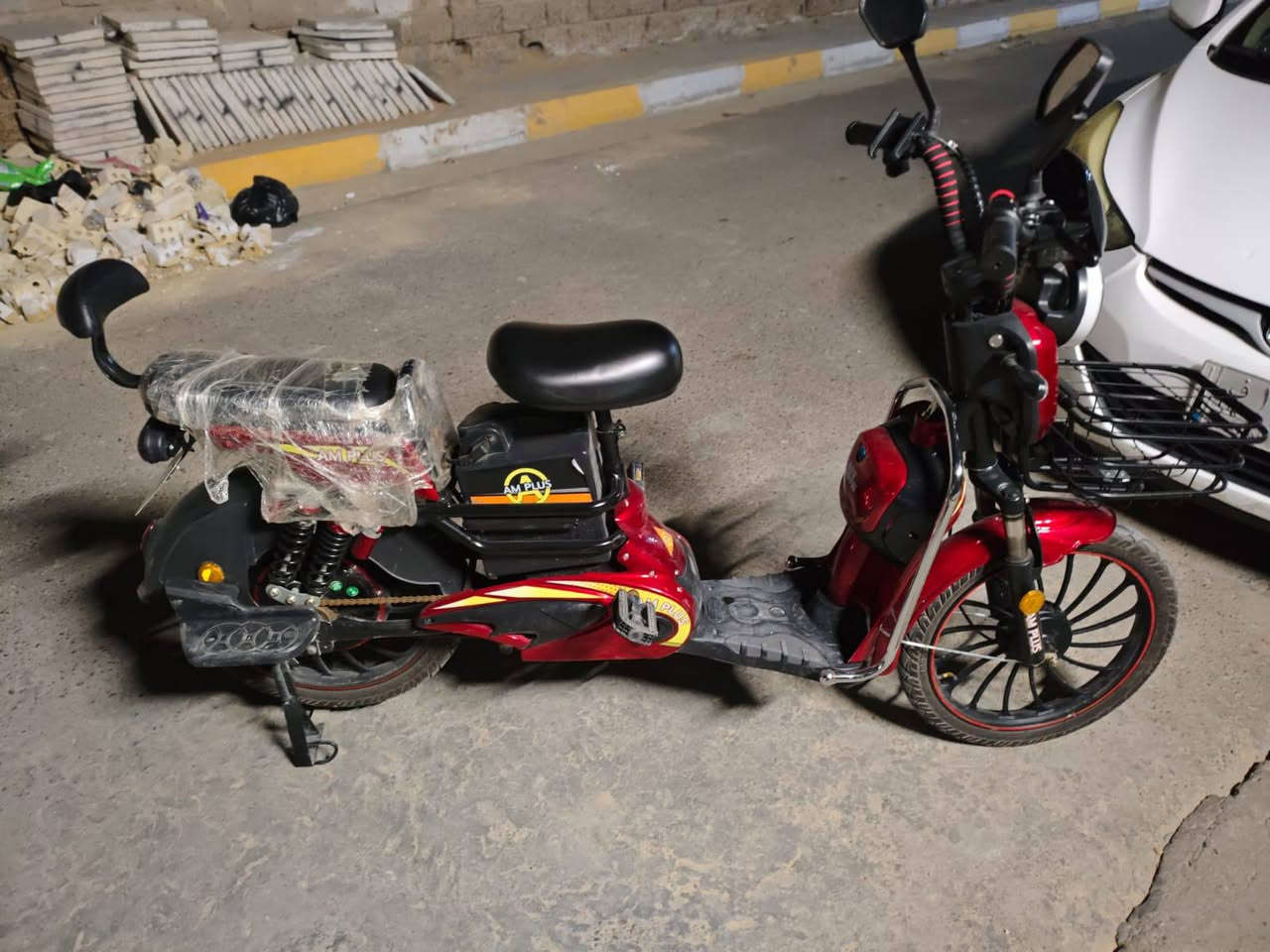 سلام عليكم من رخصت ادمن دراجه شحن لبيع دراجه بعدها جديده صارله شهرين من اخذته حتى الوصل الشراء بعده بيها بعده بل باكيت دراجه خير من الله اي نقص مابيها بطاريات عل فحص شرط تفحصهن يلا تخاذه 
الرقم ... ***********... *********** مكاني الفلوجه سعر (400 الف وبيها مجال لطيبين)
