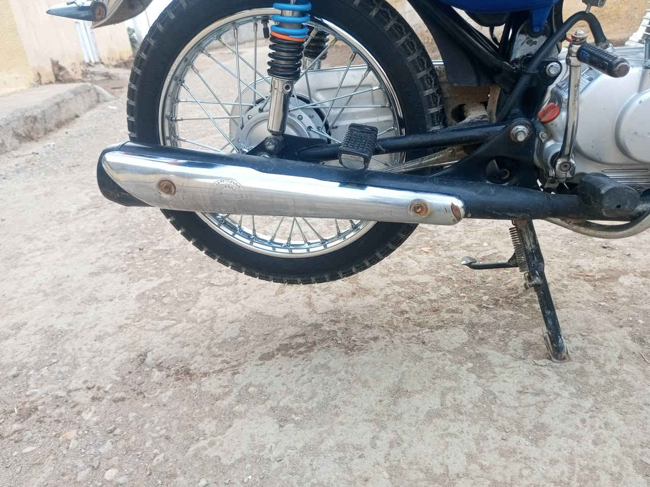 السلام عليكم صلصه للبيع مال ايراني نظيفه  ***********
