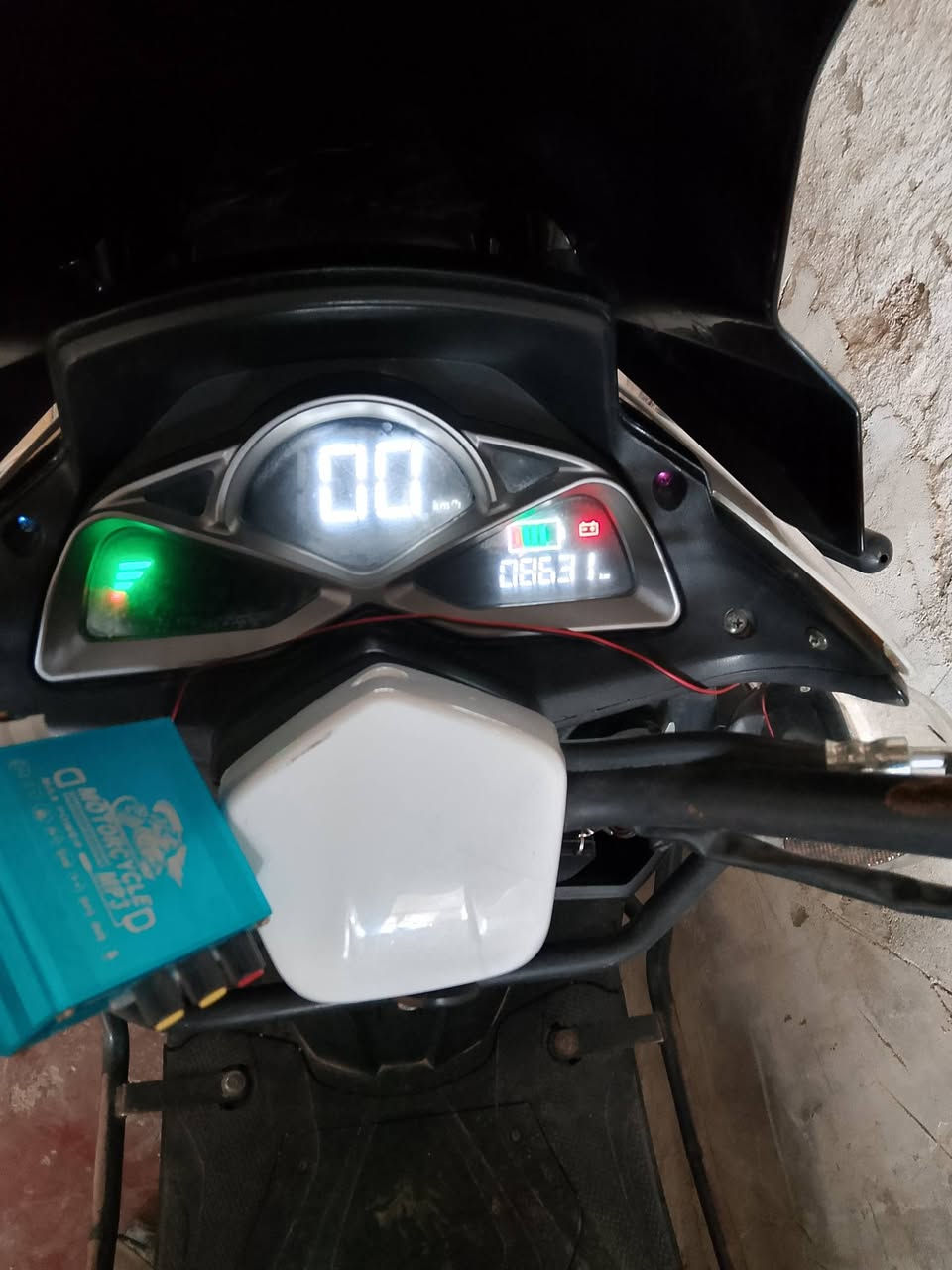 دراجة موديل 2024السعر650ألف مكفولة كفالة عامة سترونك اكس ماكس العنوان التضحيه شارع العيادة ***********
