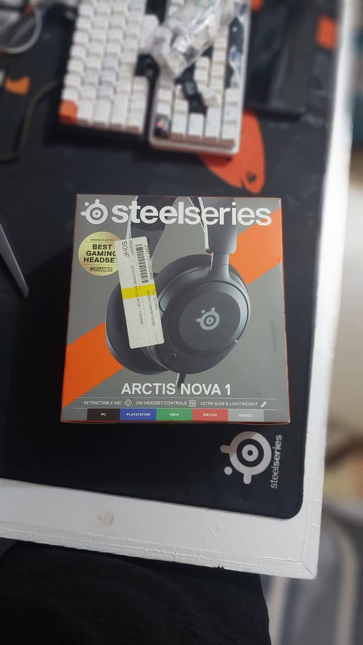 السلام عليكم سماعات ستيل سيريس بهذا الشكل نوفا 1 و اركوس 1 ونوفا 3 سماعات جديده كبس واسعارهن نار💥💥💥💥 سعر النوفا 1 40,000 والاوبن بوكس 35,000 اوبن بوكس فقط مفتوحه من الكرتون اركوس 1 سعرها 30,000 اوبن بوكس 25,000 نوفا 3 سعرها 75,000 الاوبن بوكس 70,000 واي تواصل واتساب***********
والتوصيل موجود لكافه محافضات العراق
