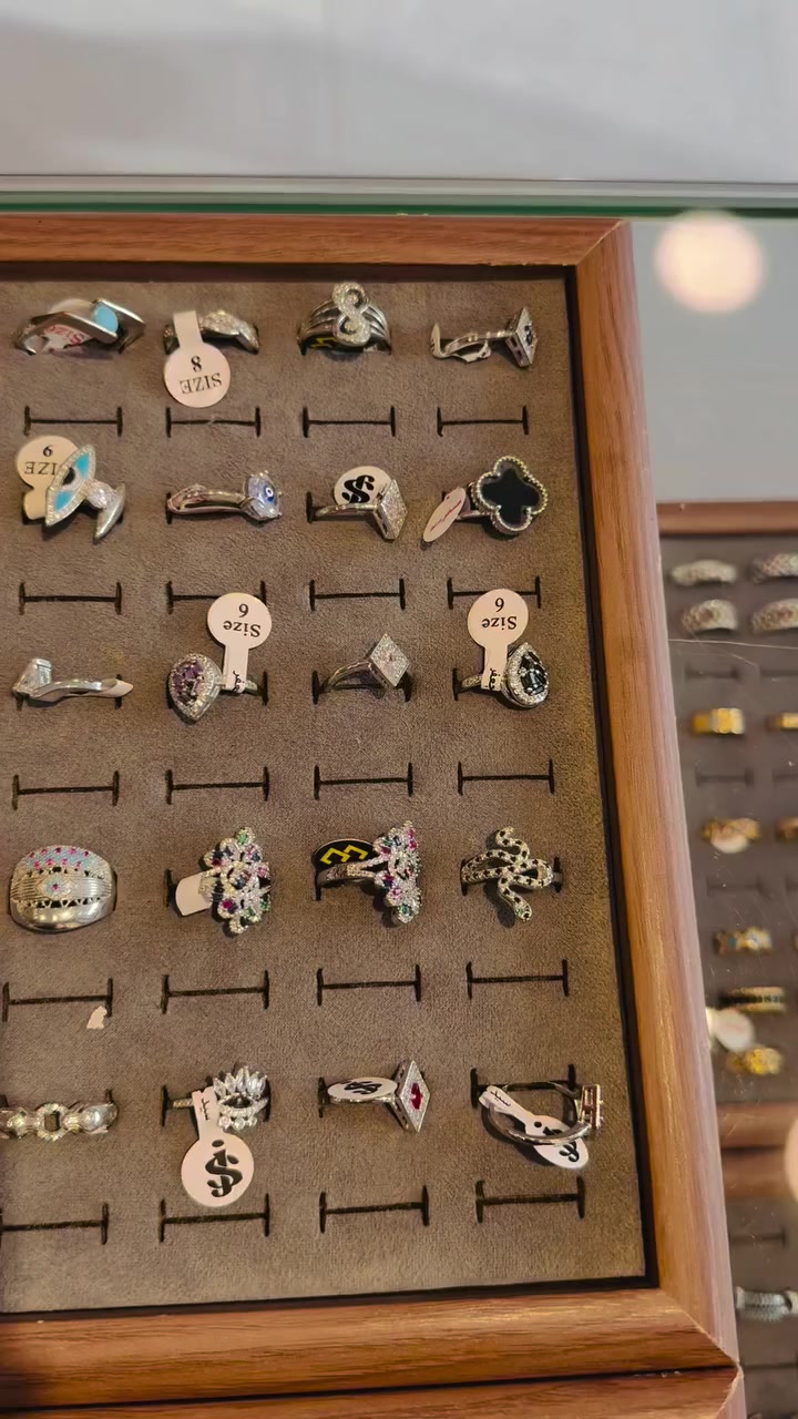 اكسسورات الخفاجي ناصريه قضاء الفجر مقابيل مدرسه صنعاء محلات المرحوم هاشم ابو ذهب 
أنستا ex_.or8


**إذا كنت صاحب هذا الإعلان وتريد حذفه لأي سبب، رجاءا أرسل رسالة إلى الدعم الفني**