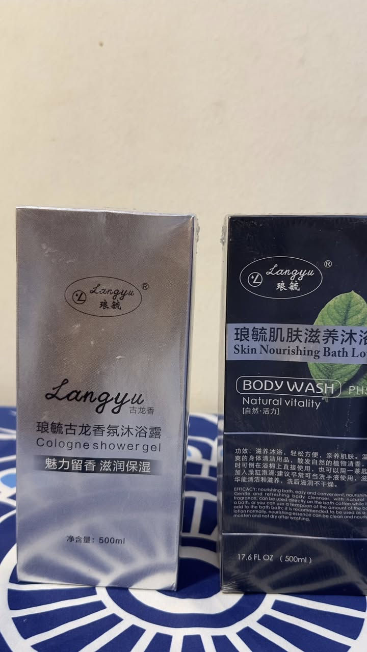 البكج بسعر 25 الف
 المكون  من  خمس قطع
 شامبو عدد 2 من اختيارك و كرياتين 1و غسول جسم 1  من اختيارك ……. مع هديه  ملمع حقائب 👜 👛 🧳 و احذيه
 
كل هذا بسعر 25 الف  والتوصيل 🚚🚚مجاني

.
✨ دلالِك يبدأ من أطراف شعرك حتى نعومة بشرتك! ✨
هل تبحثين عن سر الإطلالة الصالونية في منزلك؟ لقد جمعنا لكِ النخبة في مجموعة واحدة لتكوني دائماً في قمة أناقتك.
🧖‍♀️ روتين العناية بالشعر (الاحترافية الفائقة):
 * شامبو زيت الزيتون من RECHOICE: تنظيف عميق وتغذية طبيعية تعيد الحيوية لشعرك من الجذور.
 * مجموعة الكيراتين (Perfect Care & Colisi): وداعاً للتقصف والجفاف! علاج مكثف بالكيراتين وجوز الهند يمنحك شعراً ناعماً كالحرير ولمعاناً لا يقاوم.
🛁 روتين العناية بالجسم:
 * لوشن الاستحمام المغذي من Langyu: بتركيبة pH 5.5 المتوازنة، ليمنح بشرتك ترطيباً فائقاً ونعومة تدوم طوال اليوم.
🌟 لماذا تختارين هذه المجموعة؟
 * ✅ خالية من السلفات والبارابين.
 * ✅ مناسبة للاستخدام اليومي.
 * ✅ نتائج فورية من أول استخدام.
> "لأنكِ تستحقين الأفضل.. دللي نفسكِ الآن!"

📍 متوفر الآن لفترة محدودة!
للطلب أو الاستفسار، تواصلوا معنا عبر الخاص


**إذا كنت صاحب هذا الإعلان وتريد حذفه لأي سبب، رجاءا أرسل رسالة إلى الدعم الفني**