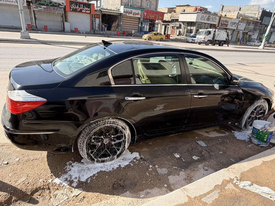 مرحبا جنيسيز وارد أمريكي محرك ٦ سلندر مديل ٢٠٠٩ رقم بغداد دولي فول السياره بيه شخوط خفيفه ودحجات بلجاملغ موضحات بصوره سعر ٦٥ وبيه مجال بسيط مكاني البصرة قليل تواجد ع الفيس قليل اتصال  وتساب ***********
