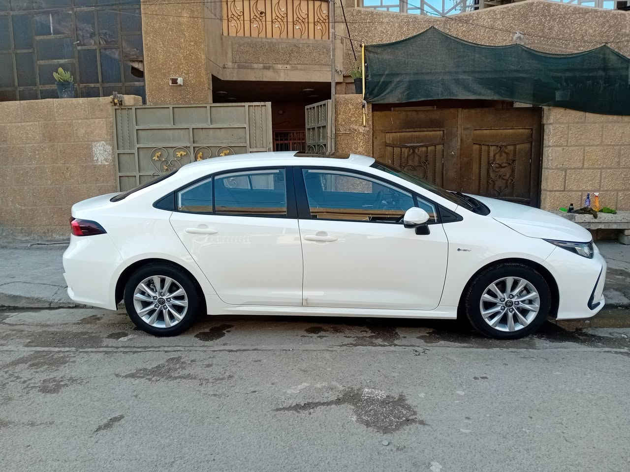 السلام عليكم كورلا هايبرد فول مواصفات بصمة تشغيل فتحة بصمة ابواب فول رادارات اشاير بلمري فول
ماشية 20 الف 
موديل 2025 
 العنوان بغداد الجديدة للاستفسار ***********
