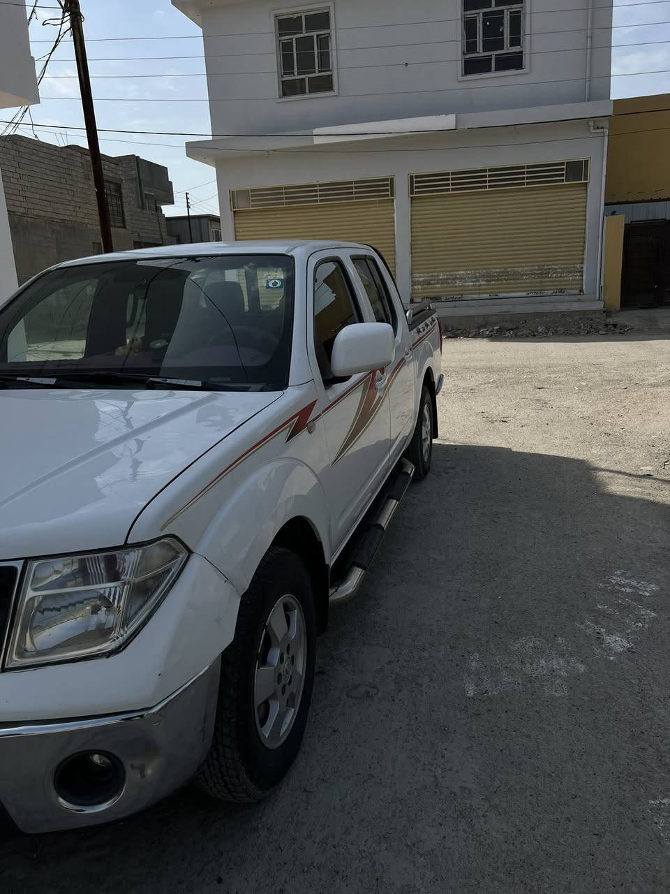 السلام عليكم نيسان نيفاره موديل ٢٠٠٩ سياره حلوه جاهزه من كلشي وضع بلاد اوتوماتيك رقم بغداد الدولي بسمنه السياره تحويل مباشر بيه شبر صبغ جاملوغ الامامي بيه بارد مكان واحد الباقي كفاله محرك ما مفتوح ماشيه ٢٠٠ الف حقيقي مكان ديالى بعقوبه للاستفسار ‭٠٧٧١ ٠٢٢ ٢٤٤٣‬
