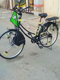 للبيع لسعر 125 وبي مجال حك لجيه باسكل لون اسود ياباني شرط حاويه موديل ...