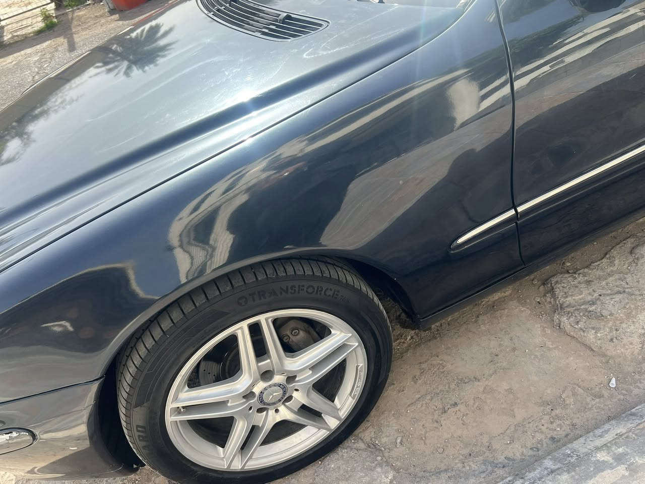 مارسدس S350 موديل 2003
فول مواصفات 
نظيفة جدآ
ماشية 120 الف
السيارة طويلة تحكم برداة
مكفولة من الضربة 
بلادية نظية جدآ
محرك مكفول 
كير مكفول 
تبريد كامل 
داخل نضيف جدآ
برداة خلفية 
ويل اصلي مارسدس 
تايرات جديدة 
حدادية قبل اسبوع بدلة كاملة
السيارة دبل جوبلس 
كلة بلاد مابية اي تحوير 
السعر 138
بية مجال 
المكان اليرموك 
اتصال واتساب ***********
