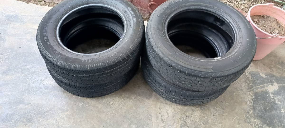 تايرات للبيع استعمال شهر واحد
شرط بدون رگعه ولافتيله ولاكسر سيم
(185/65/14) سبب التغير اشتريت تايرات خط أبيض 
المكان كركوك سعر التخم عدد 4 ب ٧٥ ألف للتواصل واتساب (***********)
