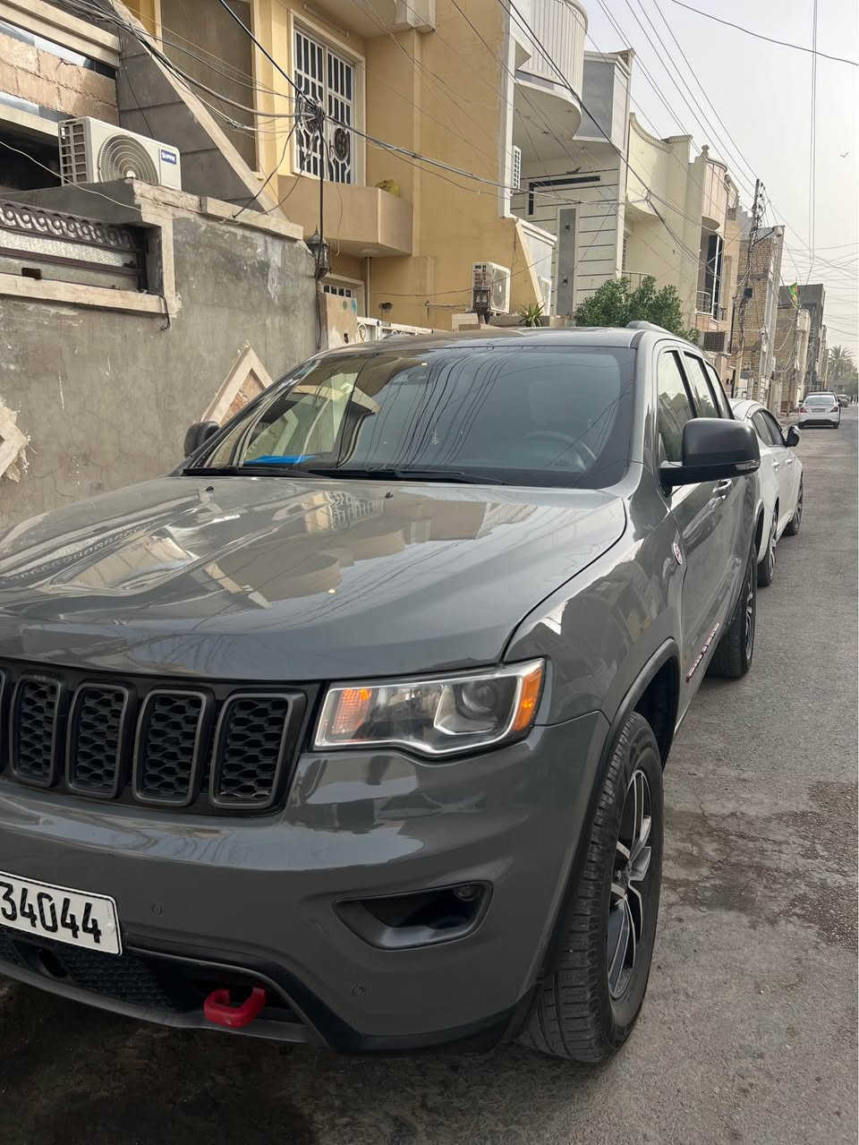 جيب 2019تراك هولك فول السياره 1/1
رارات امامي وخلفي توقف ذاتي 
كشنات اربعه تدفئه تبريد 
حساسات مري 
جلد 
فتحه 
جكات 
مري شفط
جنطه كهرباء
كشنات كهرباء

⭕️⭕️هواي موصفات بيها بعد⭕️⭕️

⭕️حادثها مبين بصوره⭕️⭕️
رقم *********** بغداد, العراق
