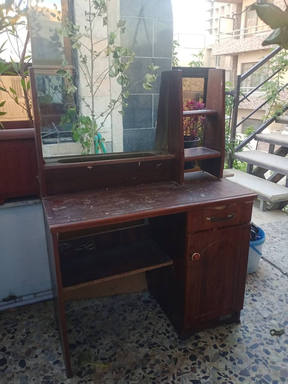 قطعتين الي تفيده مجانا اليرموك


**إذا كنت صاحب هذا الإعلان وتريد حذفه لأي سبب، رجاءا أرسل رسالة إلى الدعم الفني**