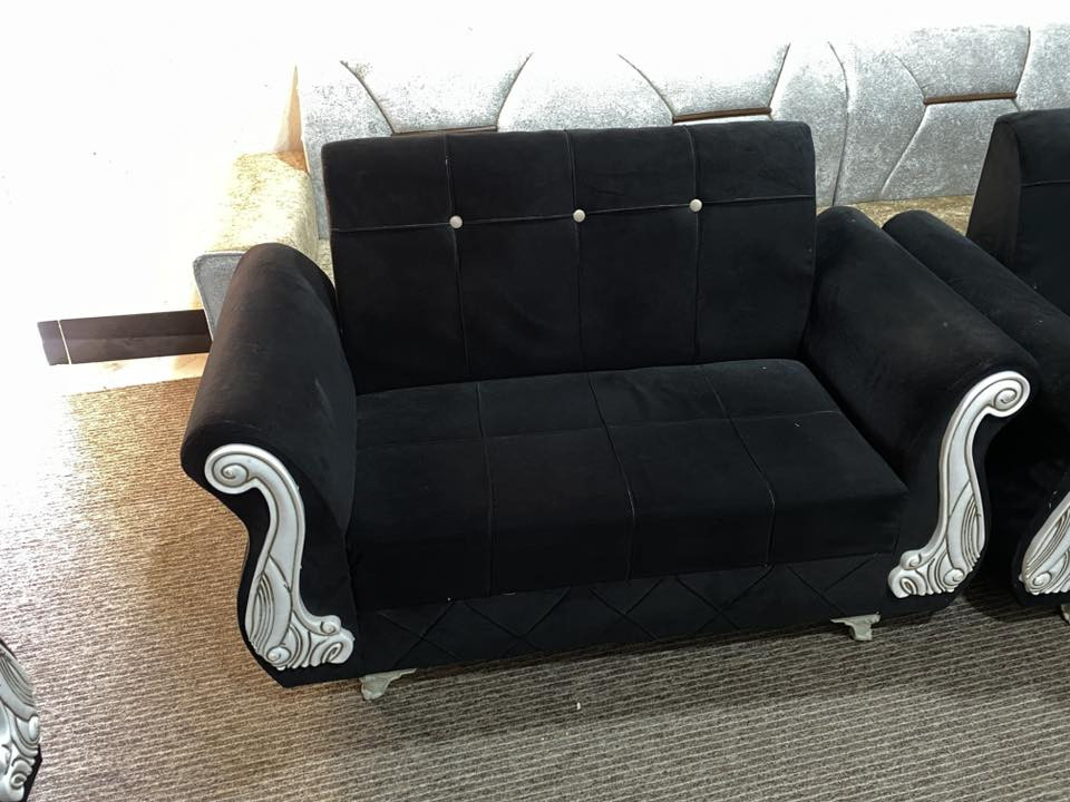 غراض نضيفة اخت الجديدة للبيع للاستفسار الاتصال فقط على هذا الرقم ***********
